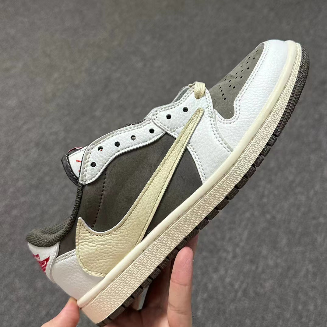 sneaker shoes women or men AJ01