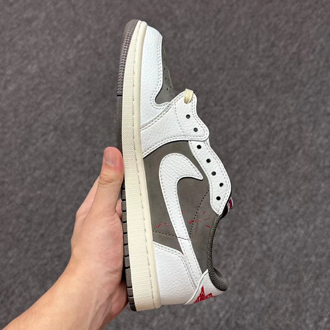 sneaker shoes women or men AJ01