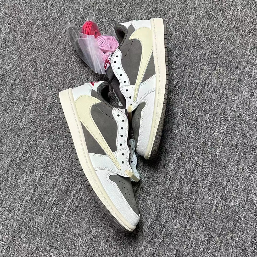 sneaker shoes women or men AJ01