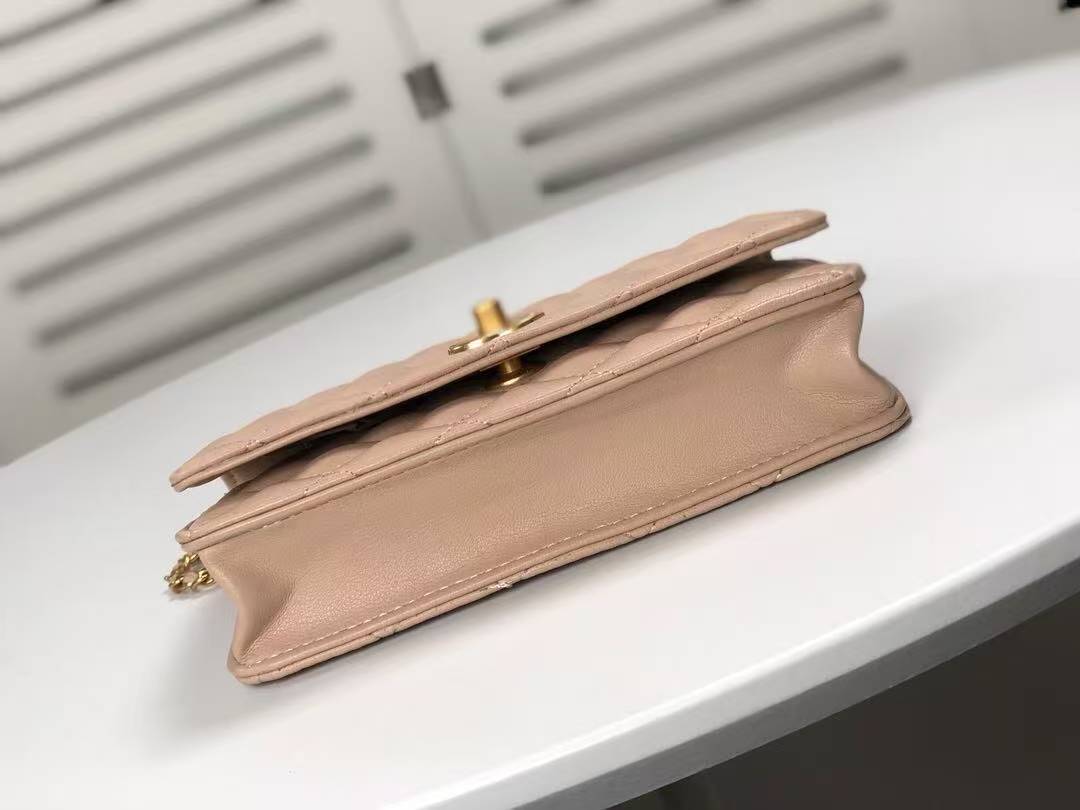 Custom luxury women's handbags