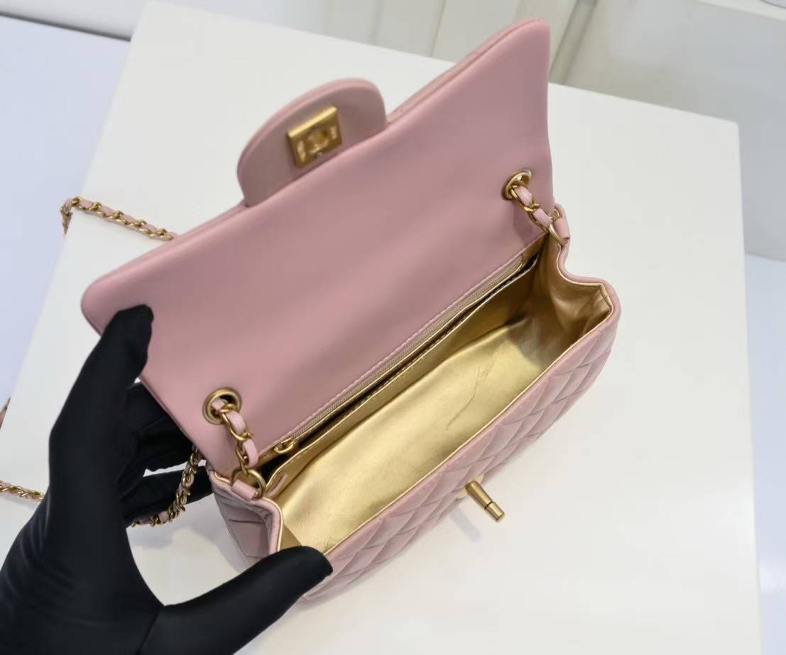 Custom luxury women's handbags