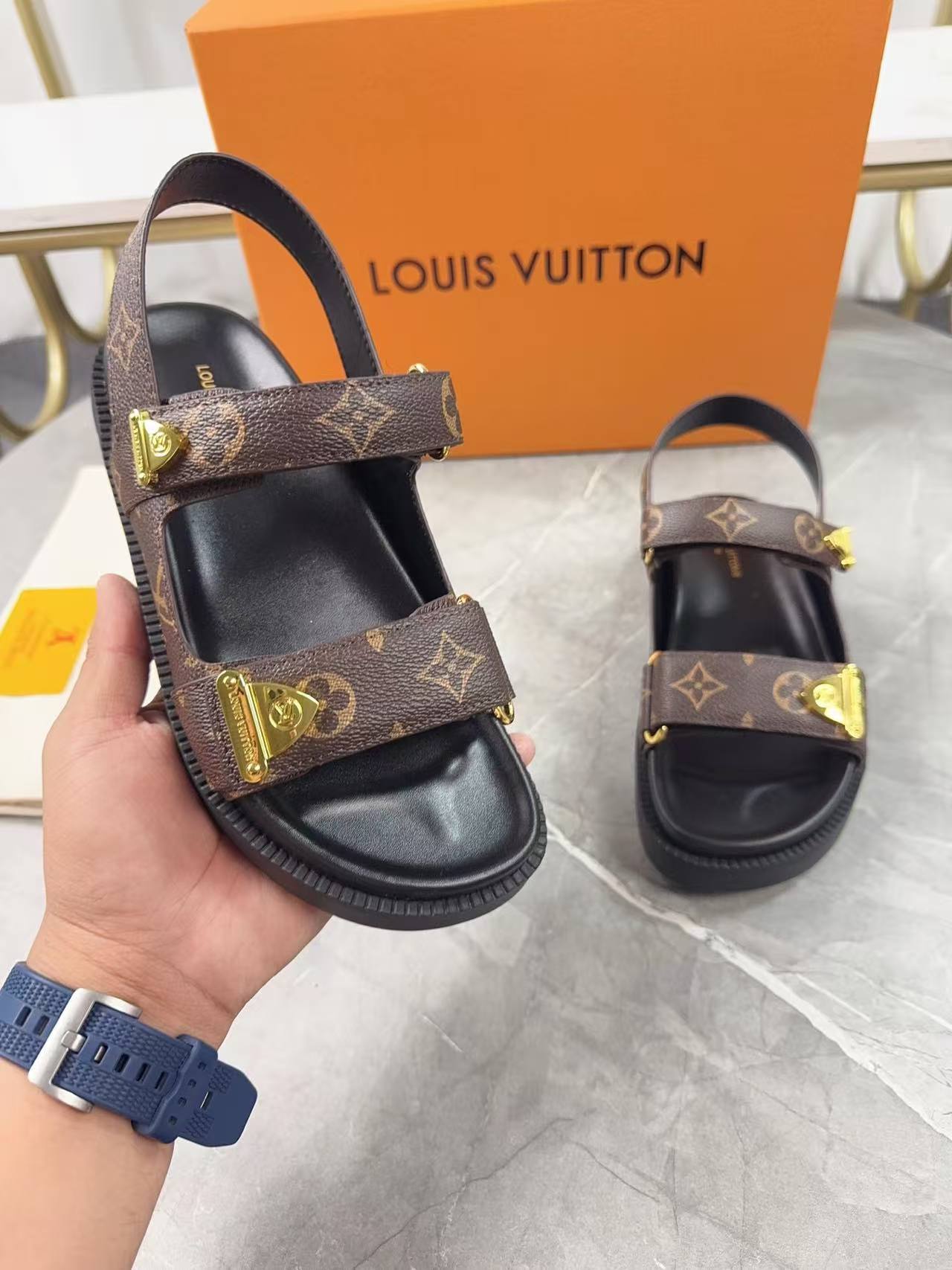 Customized luxury shoes women slippers