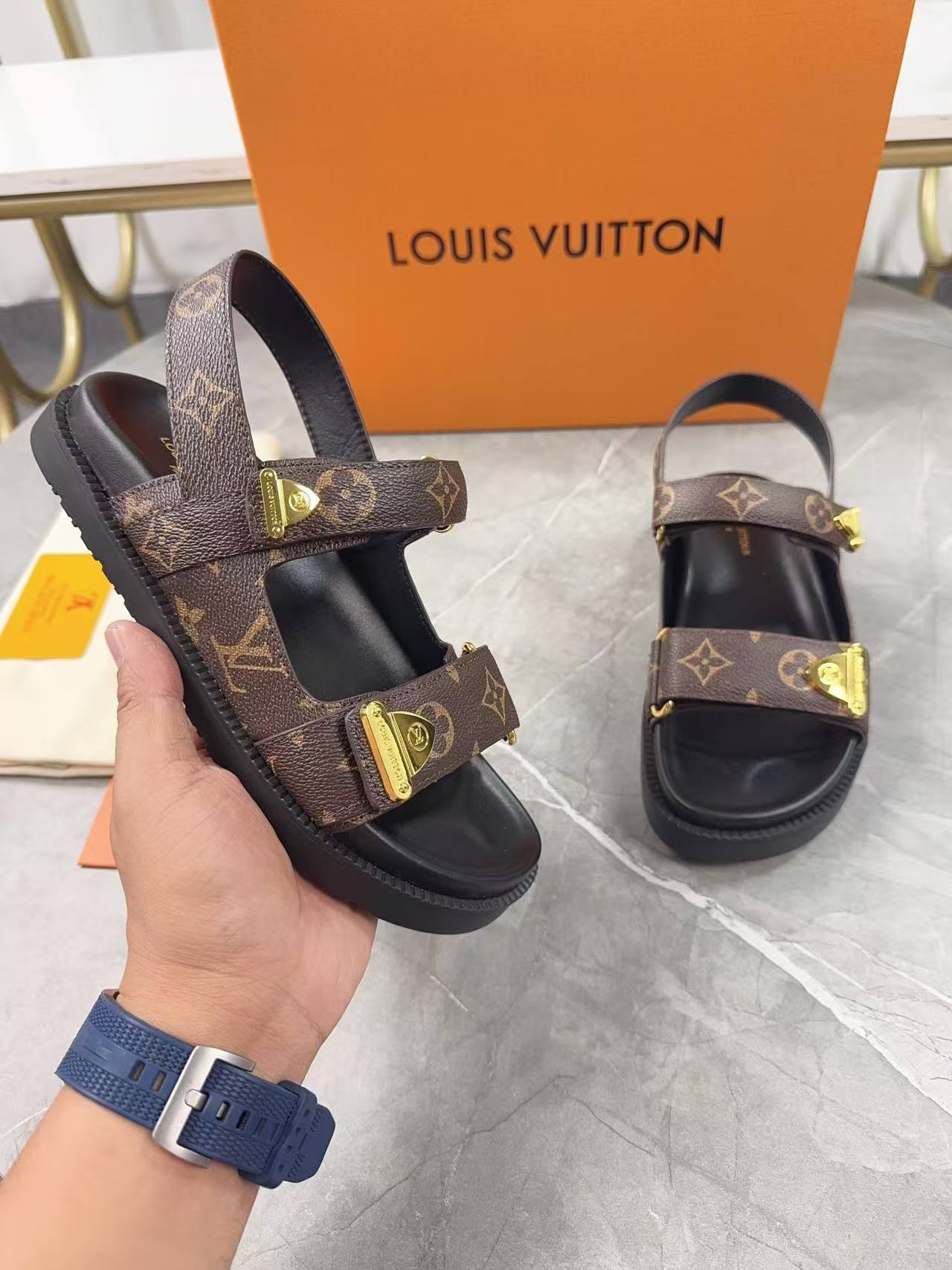 Customized luxury shoes women slippers