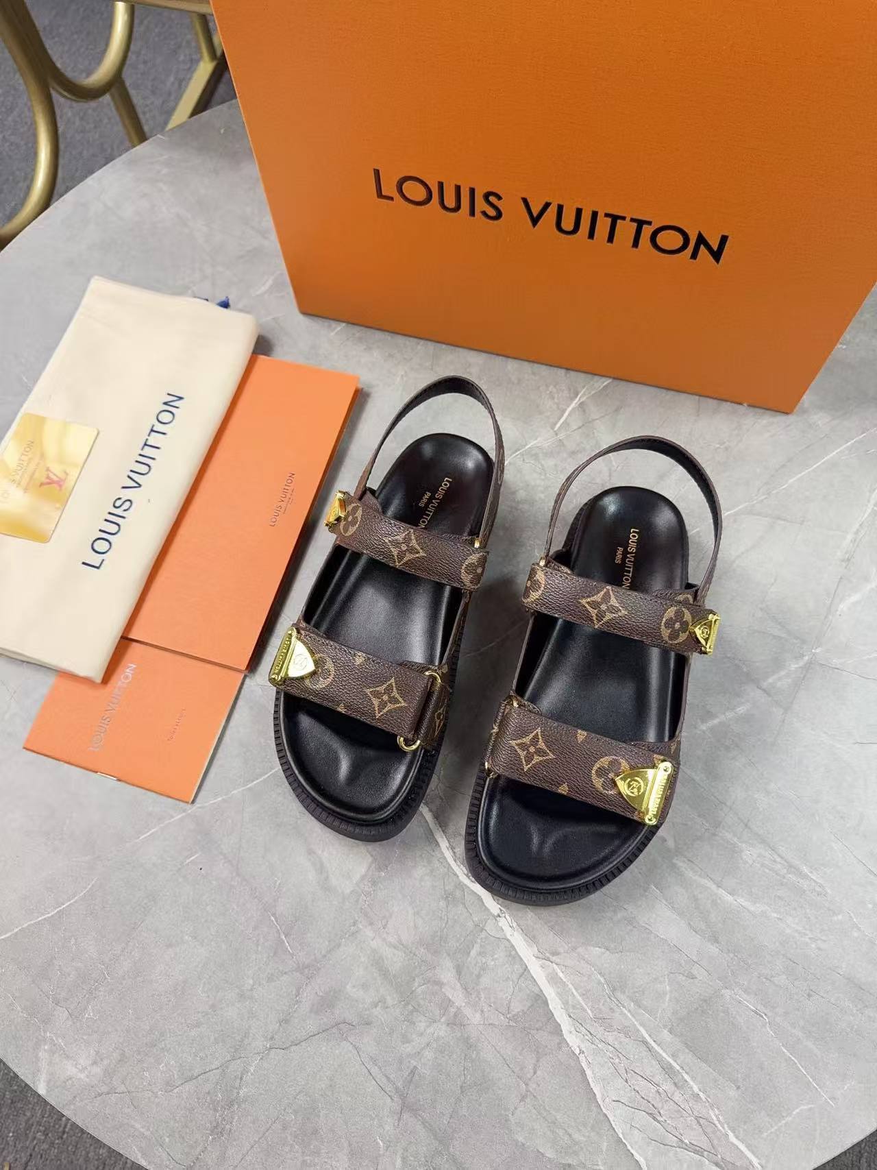 Customized luxury shoes women slippers