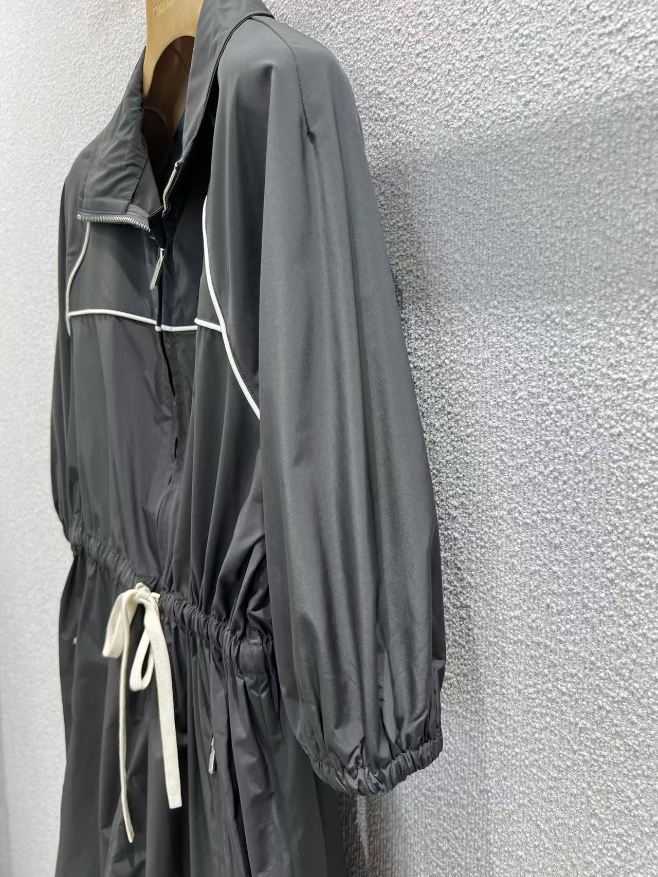 Customized luxury women's clothing