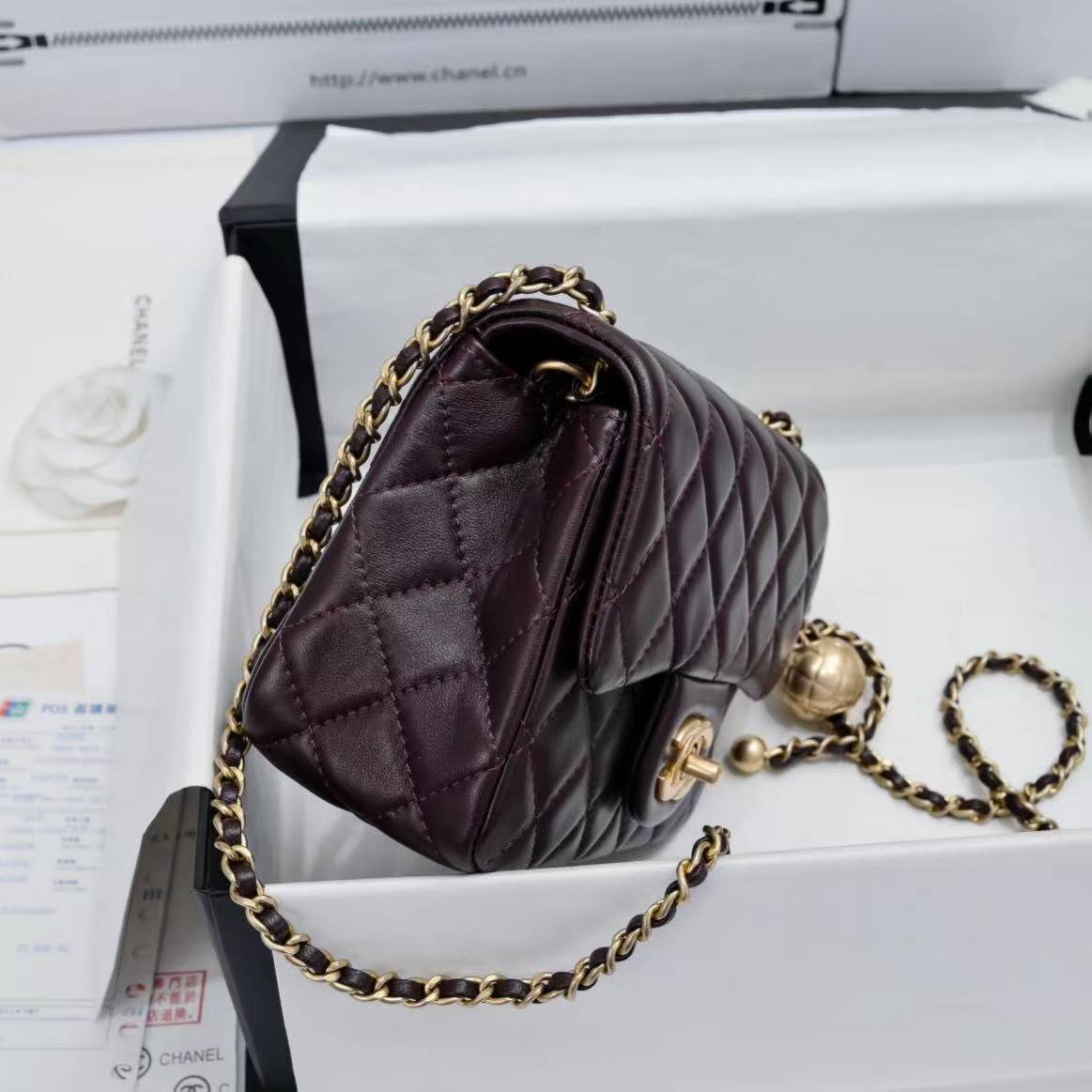 Customized luxury women's handbags