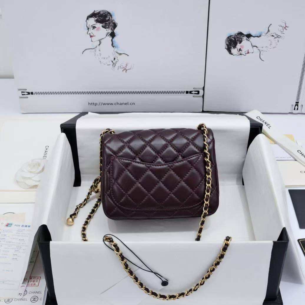 Customized luxury women's handbags