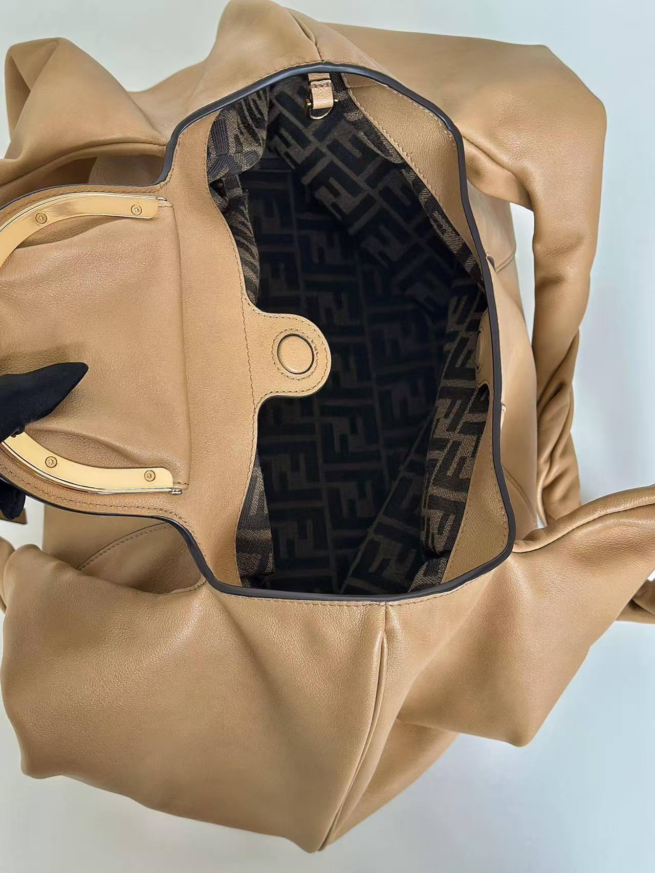 Women who customize luxury handbags