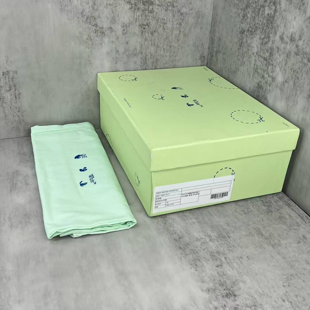 Customized luxury men's and women's shoes