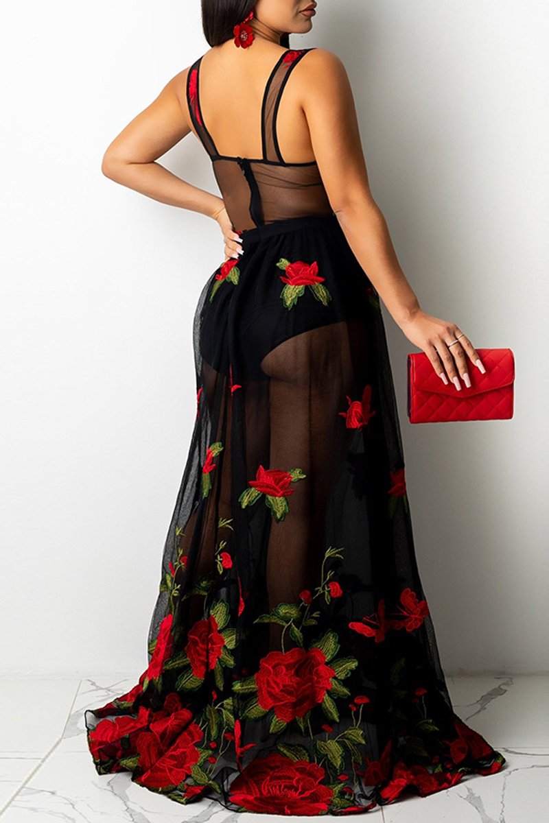 Plus Size Floral Embroidered Halter Neck Maxi Dress