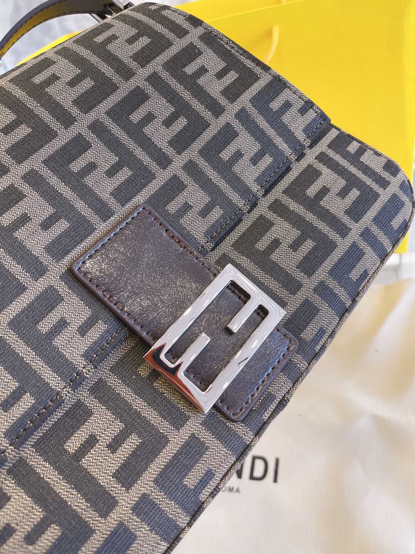 VL - Luxury Edition Bags FEI 201