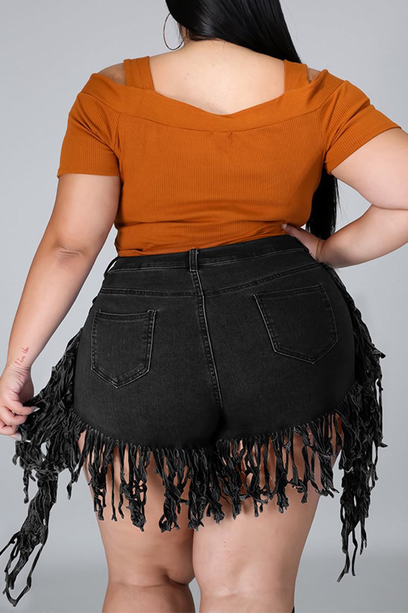 Plus Size Denim Tassel Hem Pocket Shorts