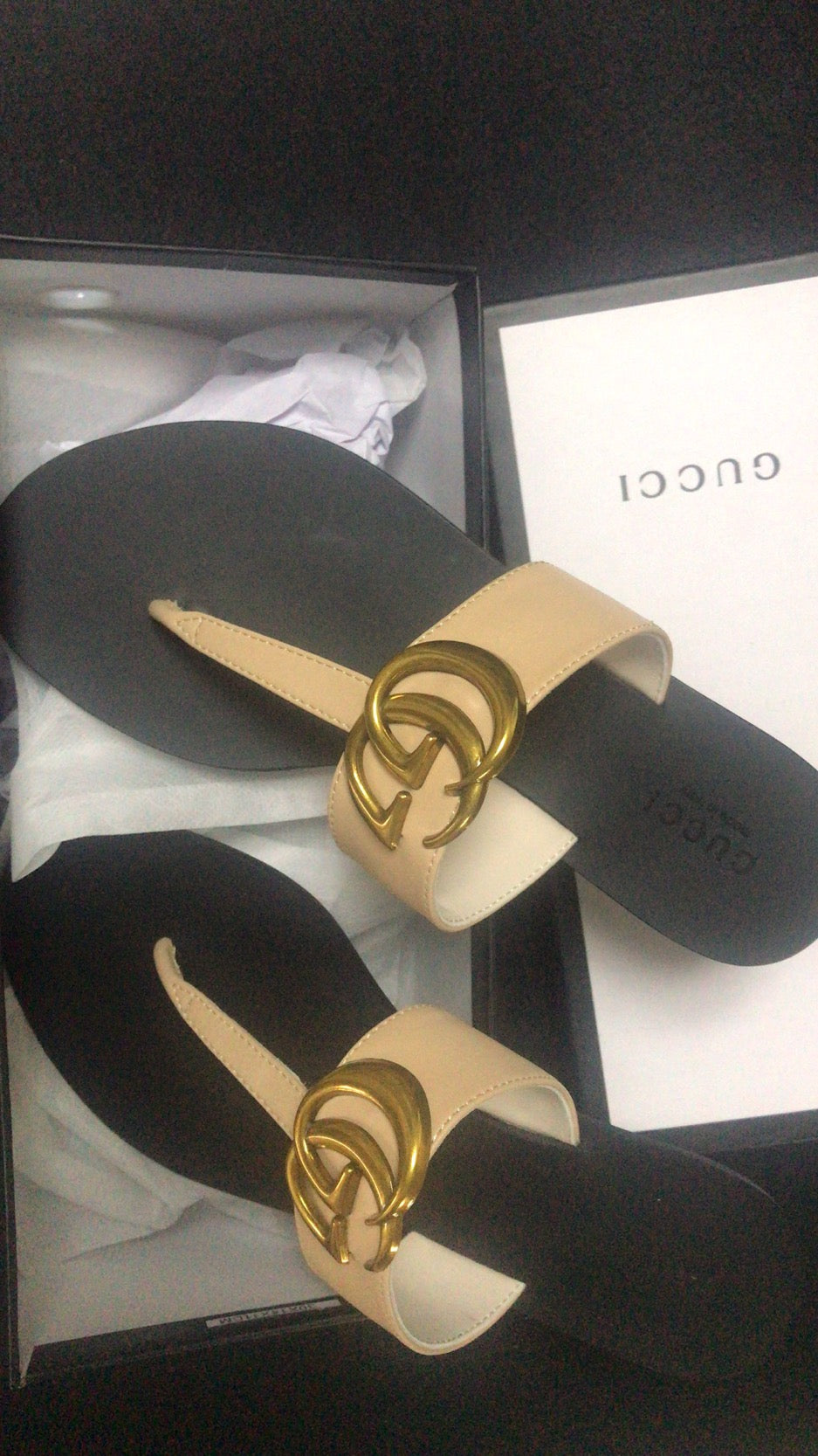 sneaker shoes Slippers Sandals Flip flops