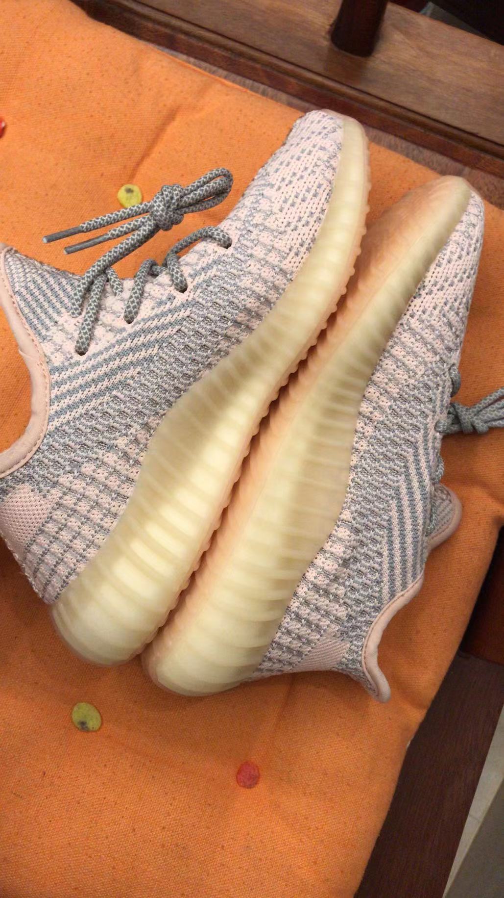 sneaker shoes for women men Synth Non-Reflective