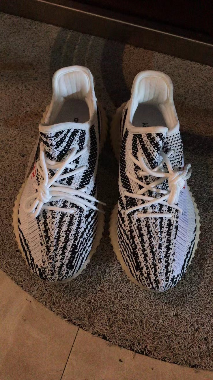 sneaker shoes Boost 350 V2 Zebra CP9654