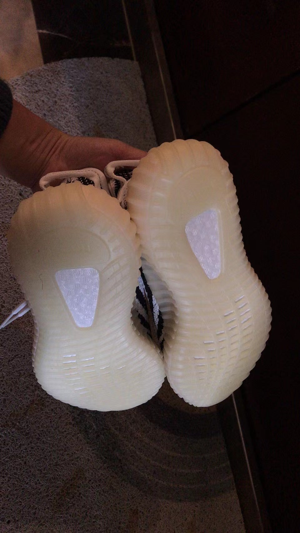 sneaker shoes Boost 350 V2 Zebra CP9654