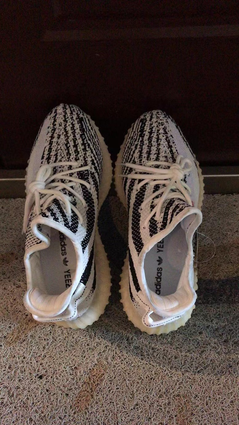 sneaker shoes Boost 350 V2 Zebra CP9654