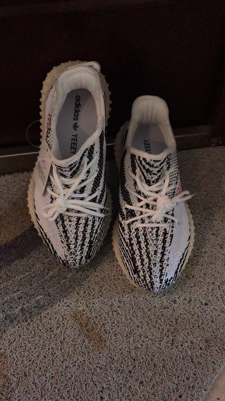 sneaker shoes Boost 350 V2 Zebra CP9654