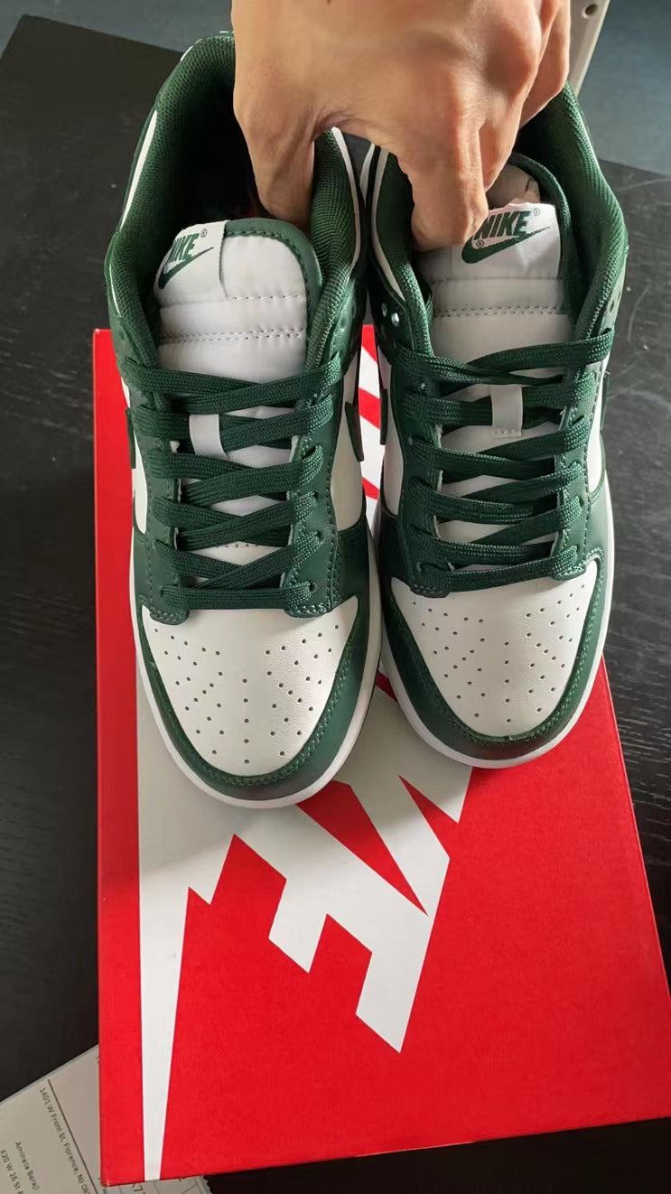 sneaker shoes SB Dunk Low GS 'Michigan State'