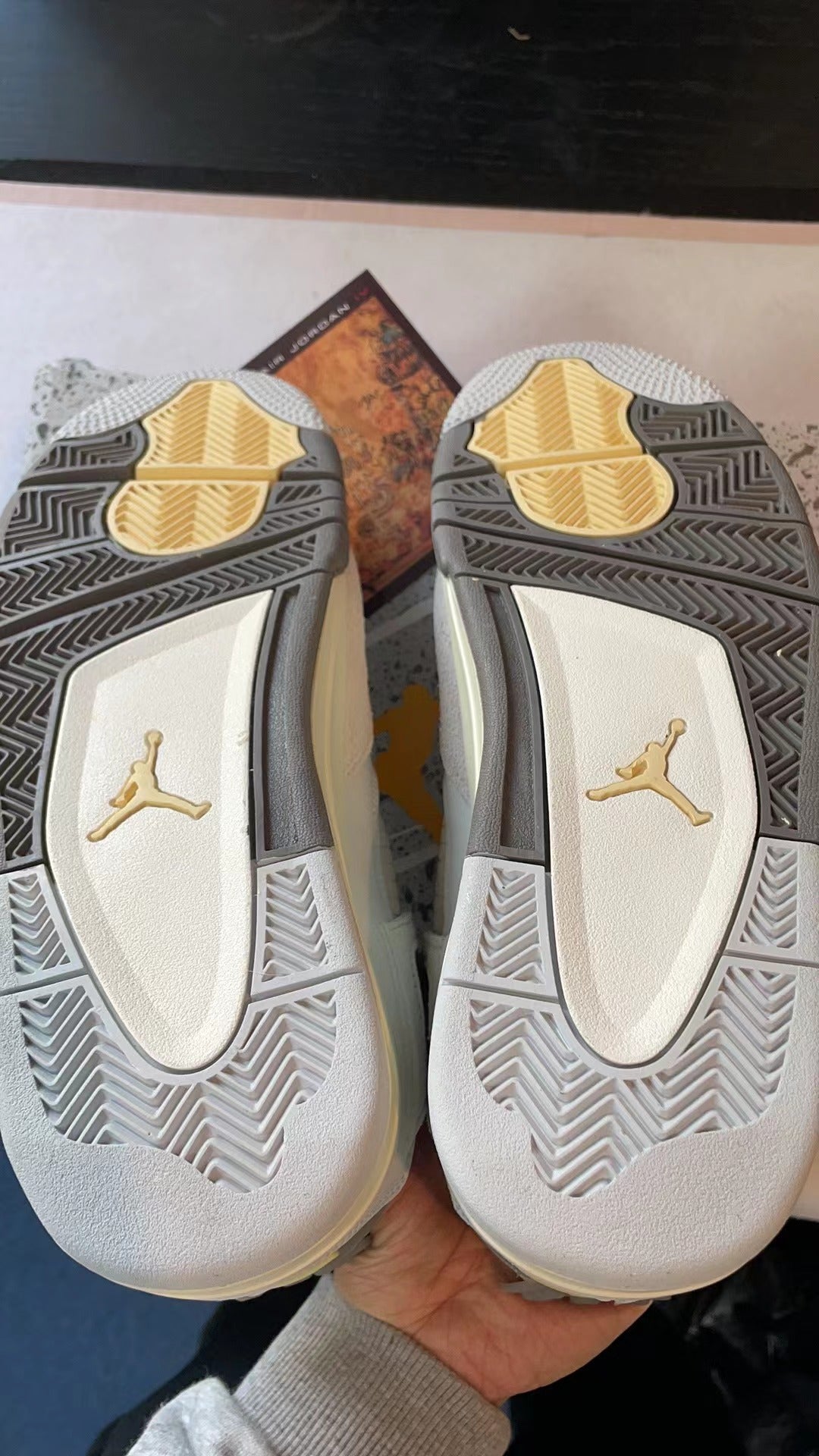 sneaker shoes Basketball shoes for women and men