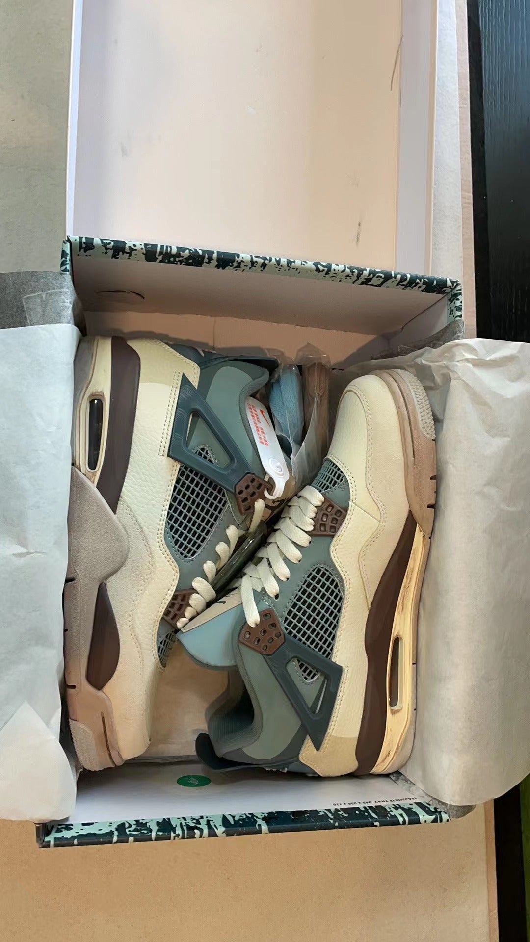 sneaker shoes Basketball shoes for women and men
