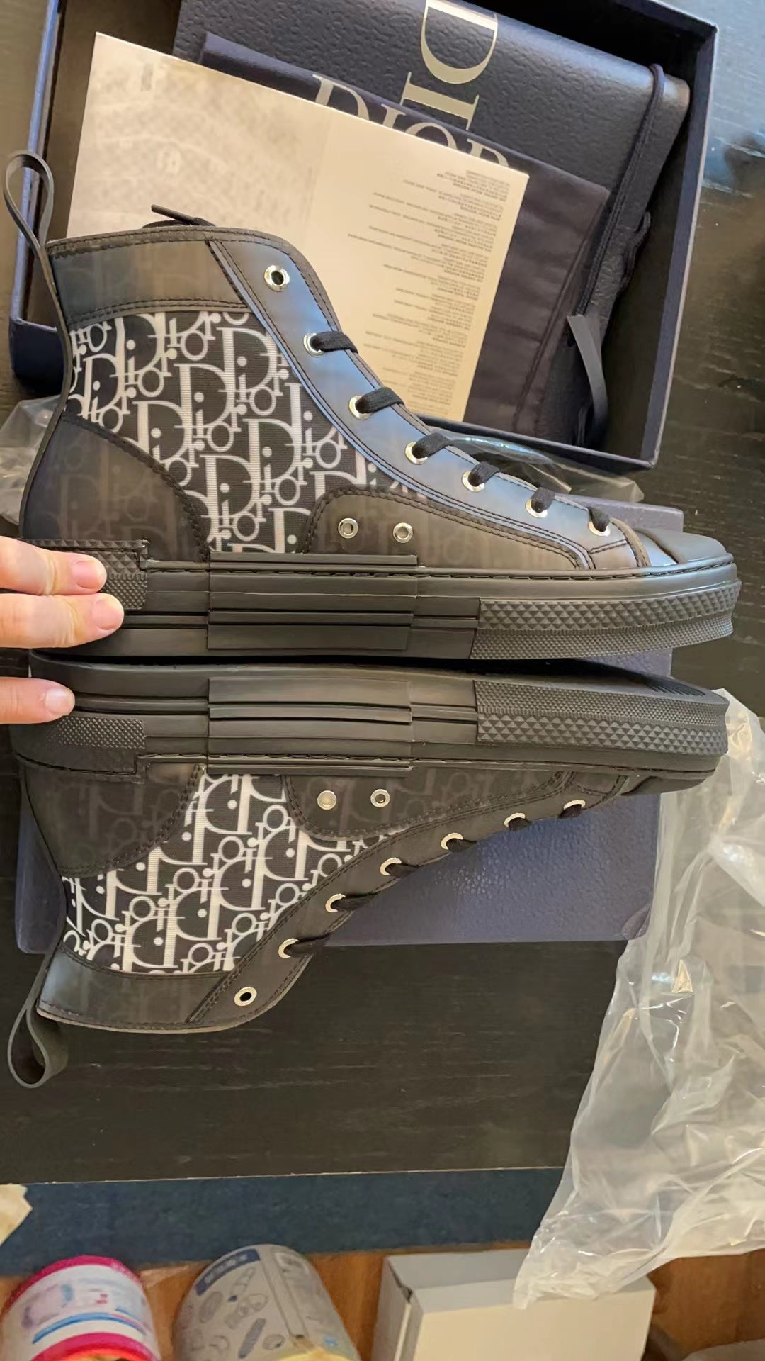 sneaker shoes for women and men Luxury shoes