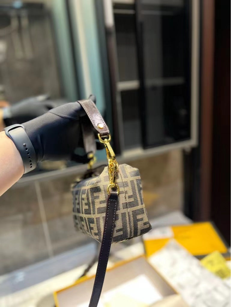 VL - Luxury Edition Bags FEI 122