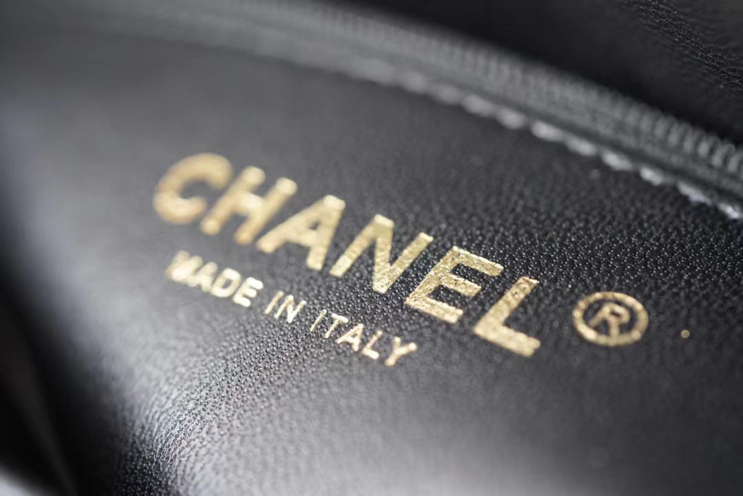 Luxury accessories A34
