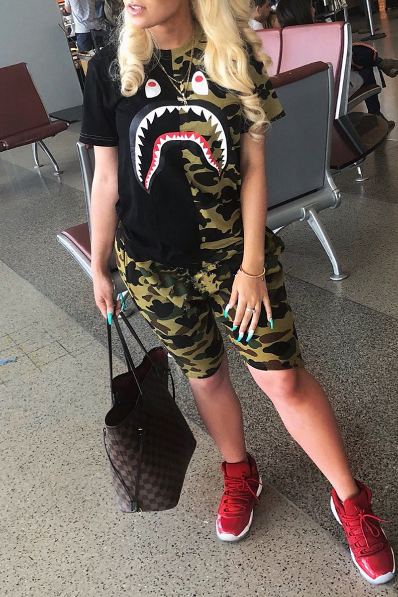Plus Size Color Block Camouflage Print Top & Shorts