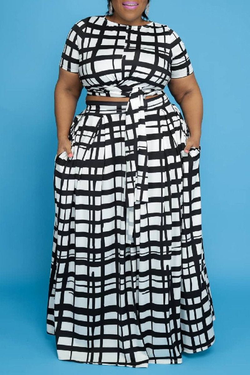 Plus Size Digital Print Lace-up Top & Skirt