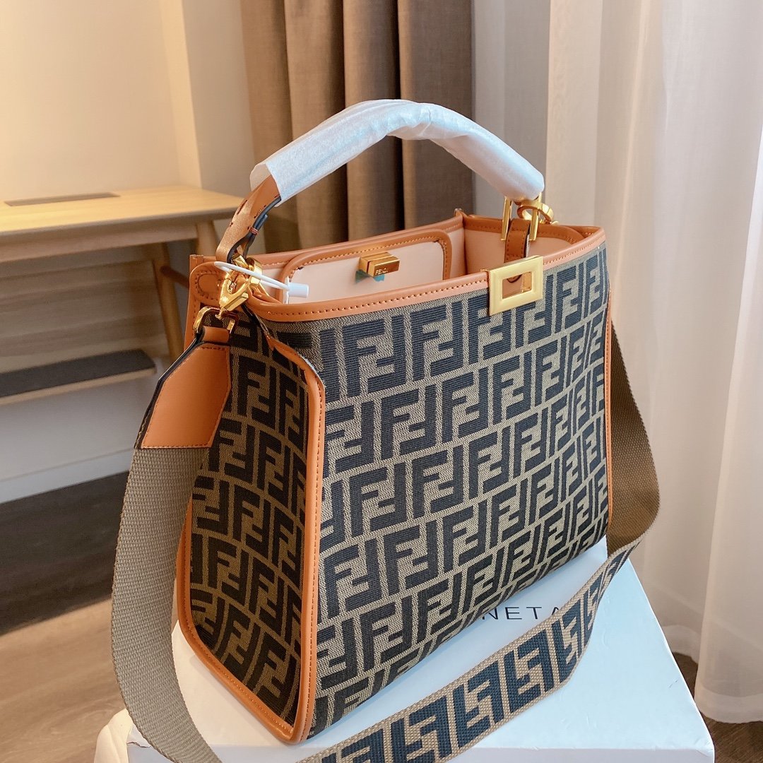 VL - Luxury Edition Bags FEI 152