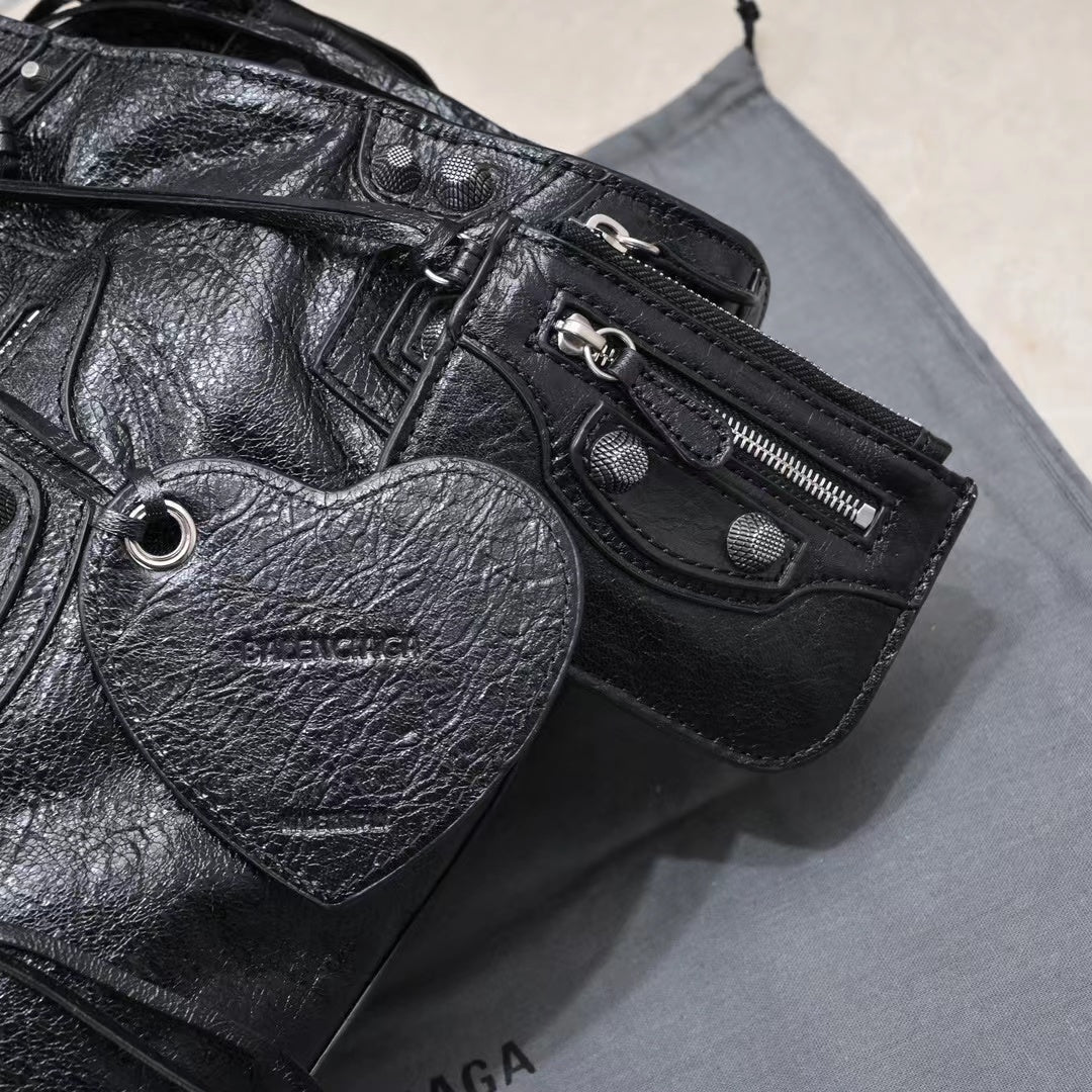 Luxury accessories A38