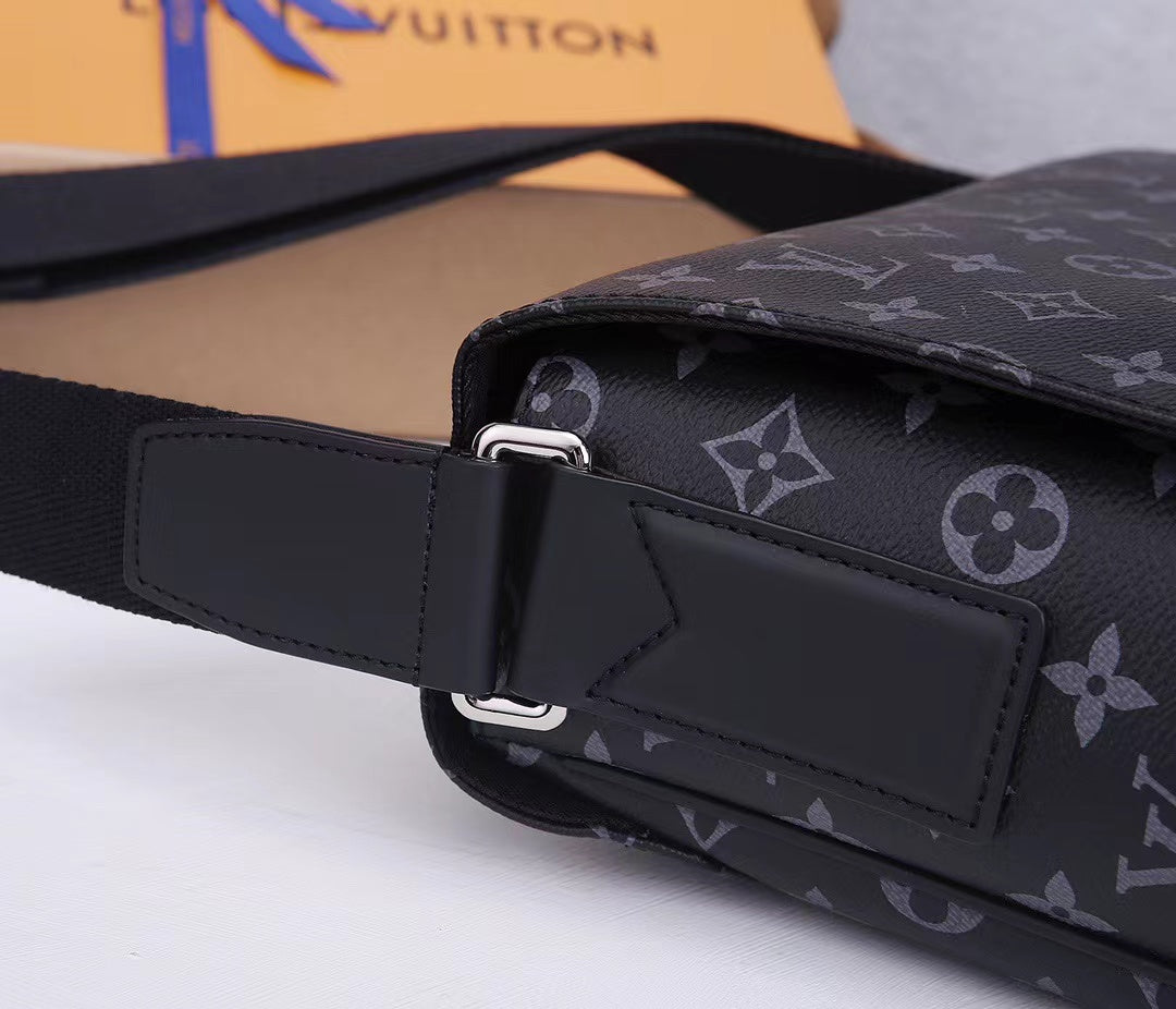 Luxury accessories A42