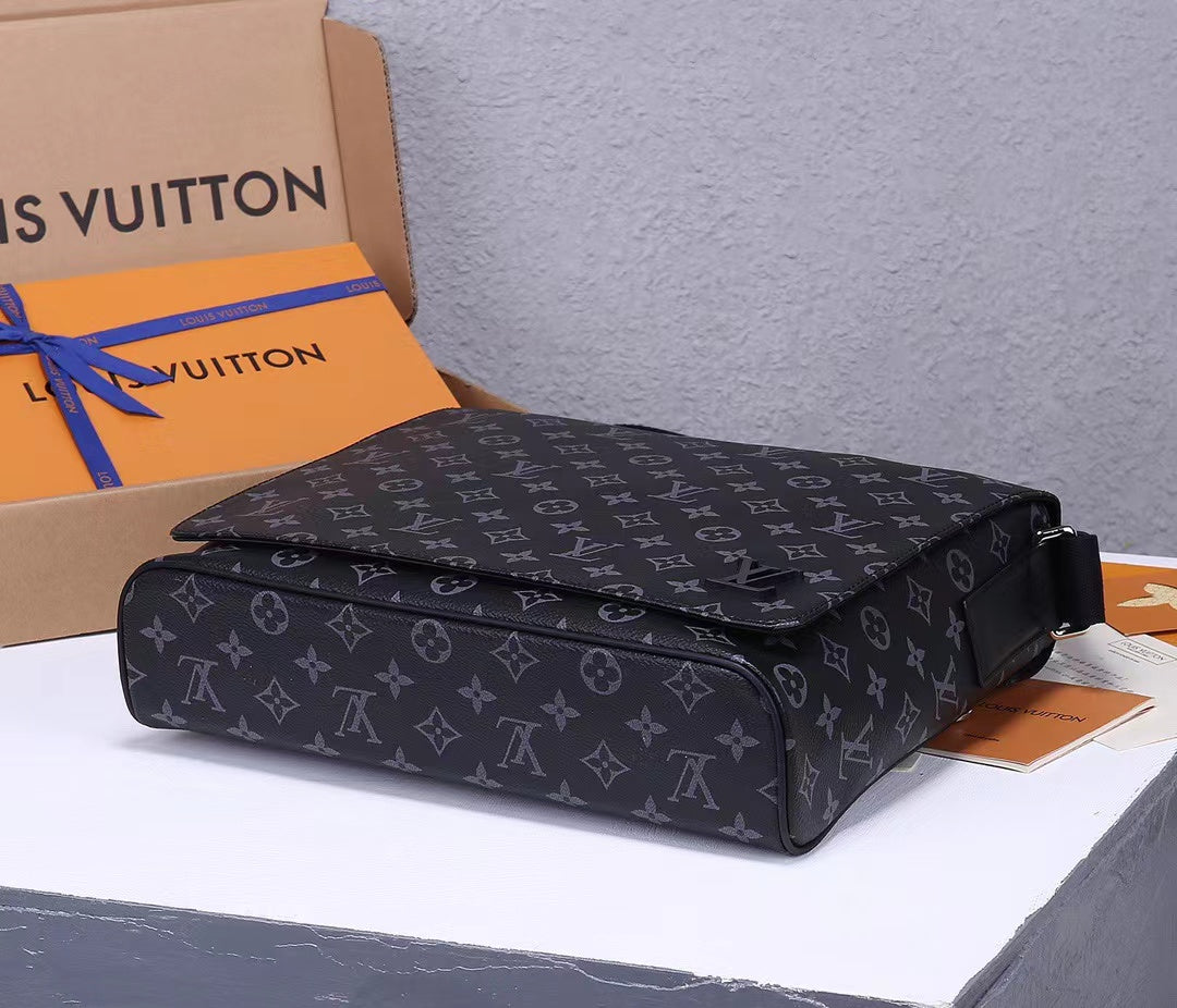 Luxury accessories A42
