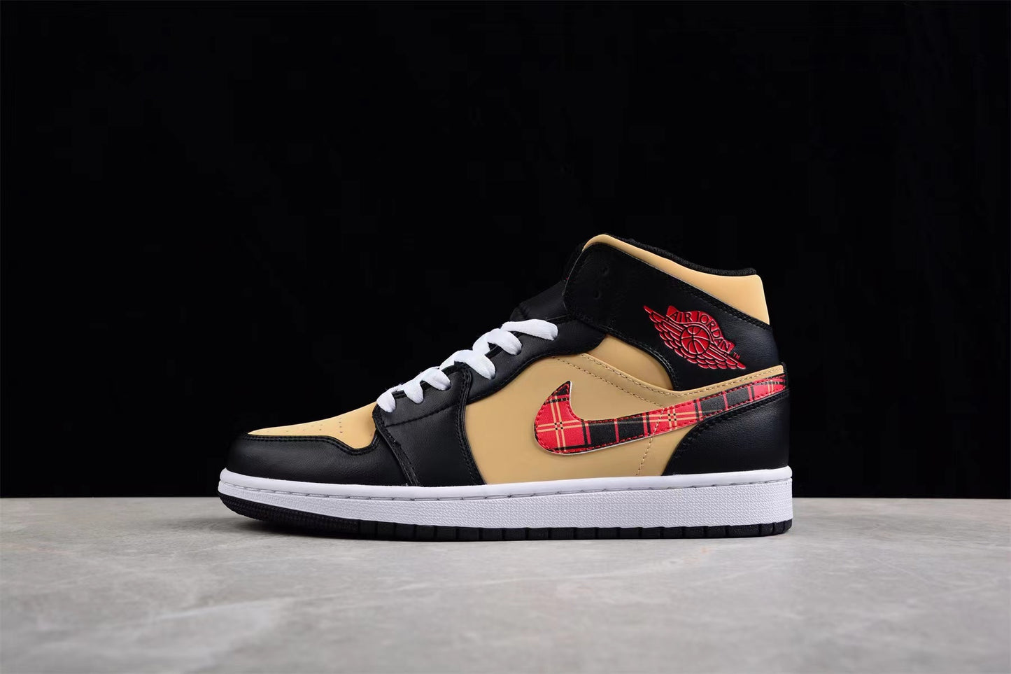 sneaker shoes for wmen and men NK01
