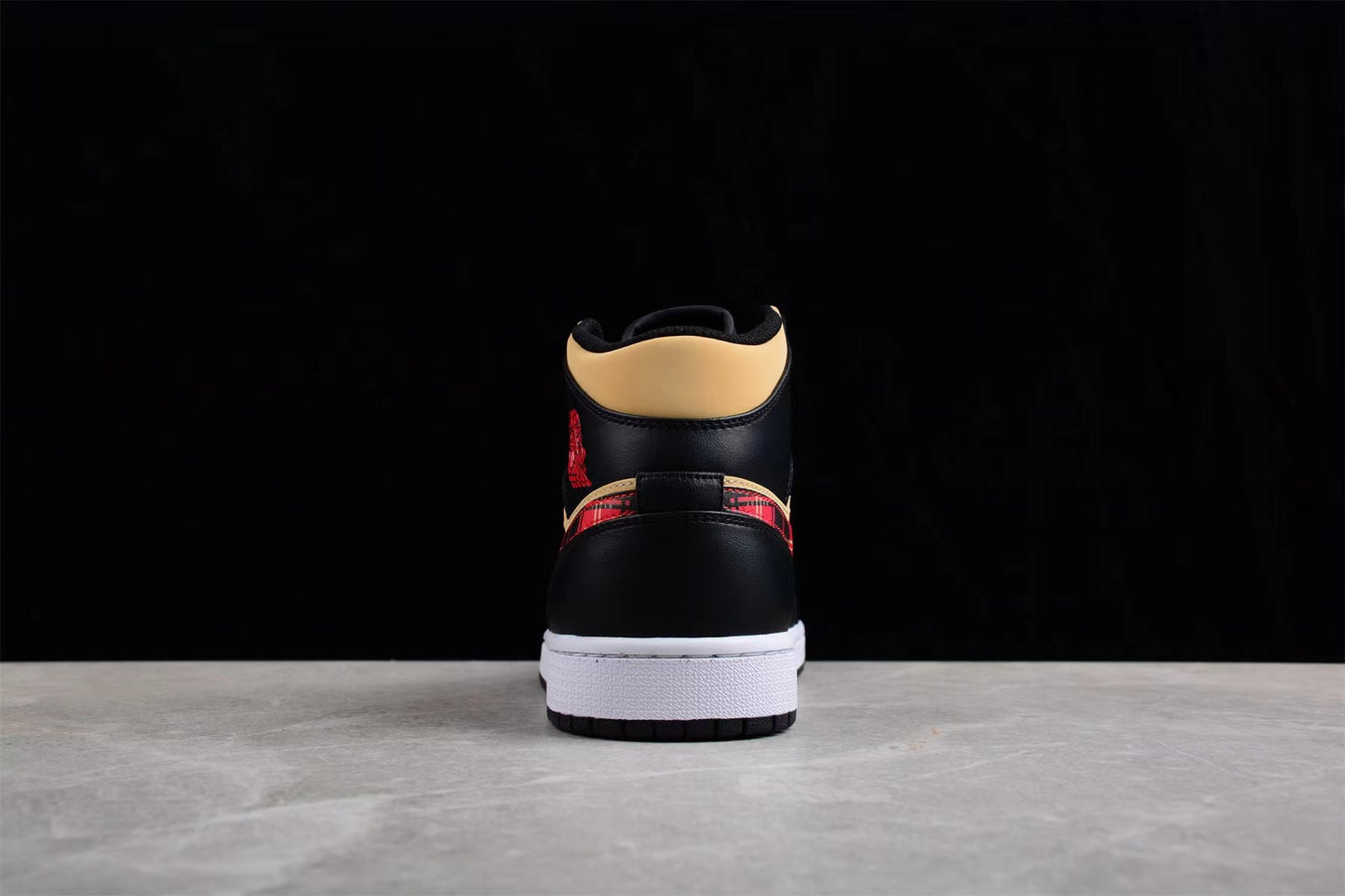sneaker shoes for wmen and men NK01