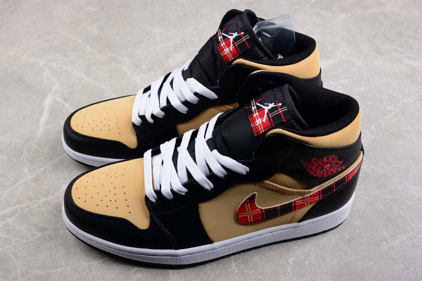 sneaker shoes for wmen and men NK01
