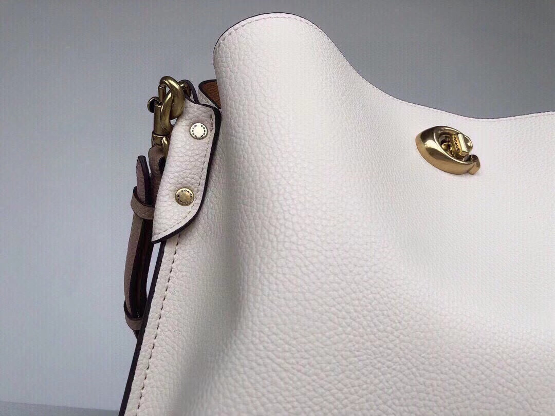 Luxury accessories women's handbag