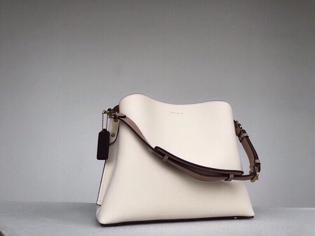 Luxury accessories women's handbag