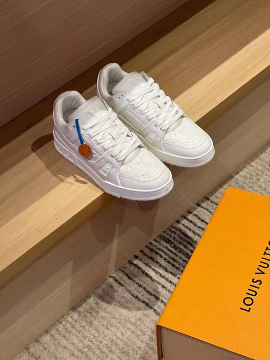 sneaker shoes and  Boots and women's shoes