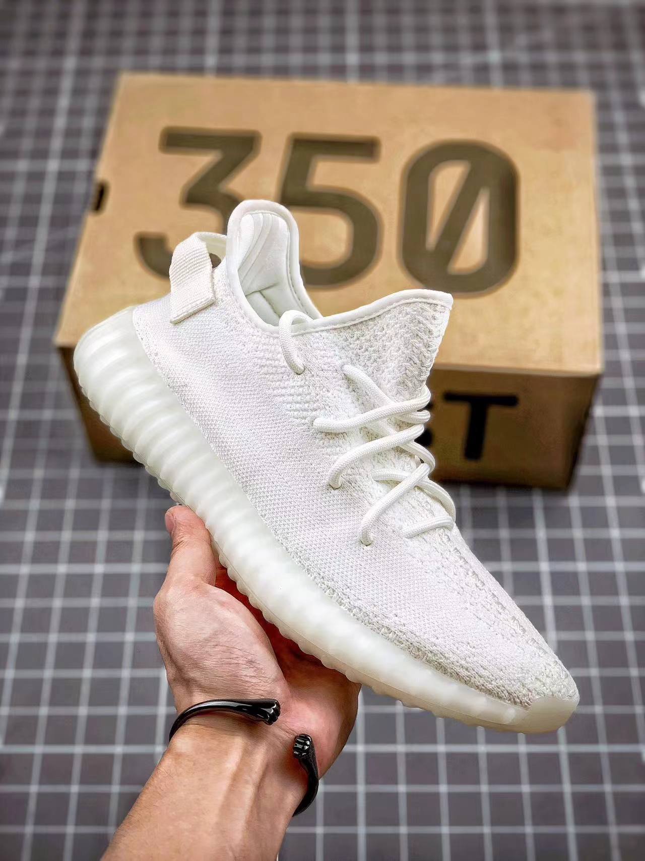 sneaker shoes for women and men