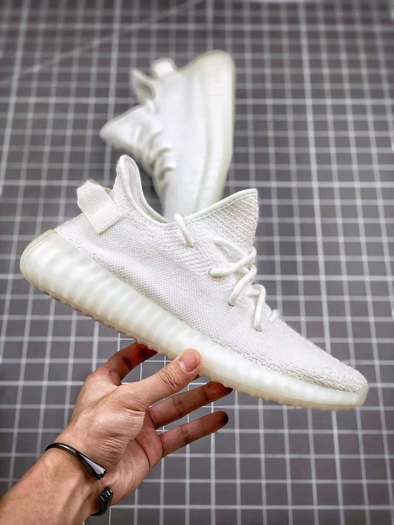 sneaker shoes for women and men