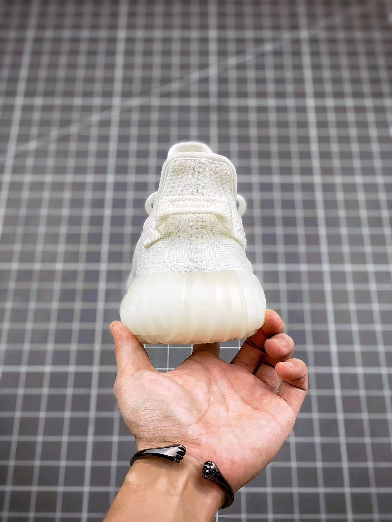 sneaker shoes for women and men