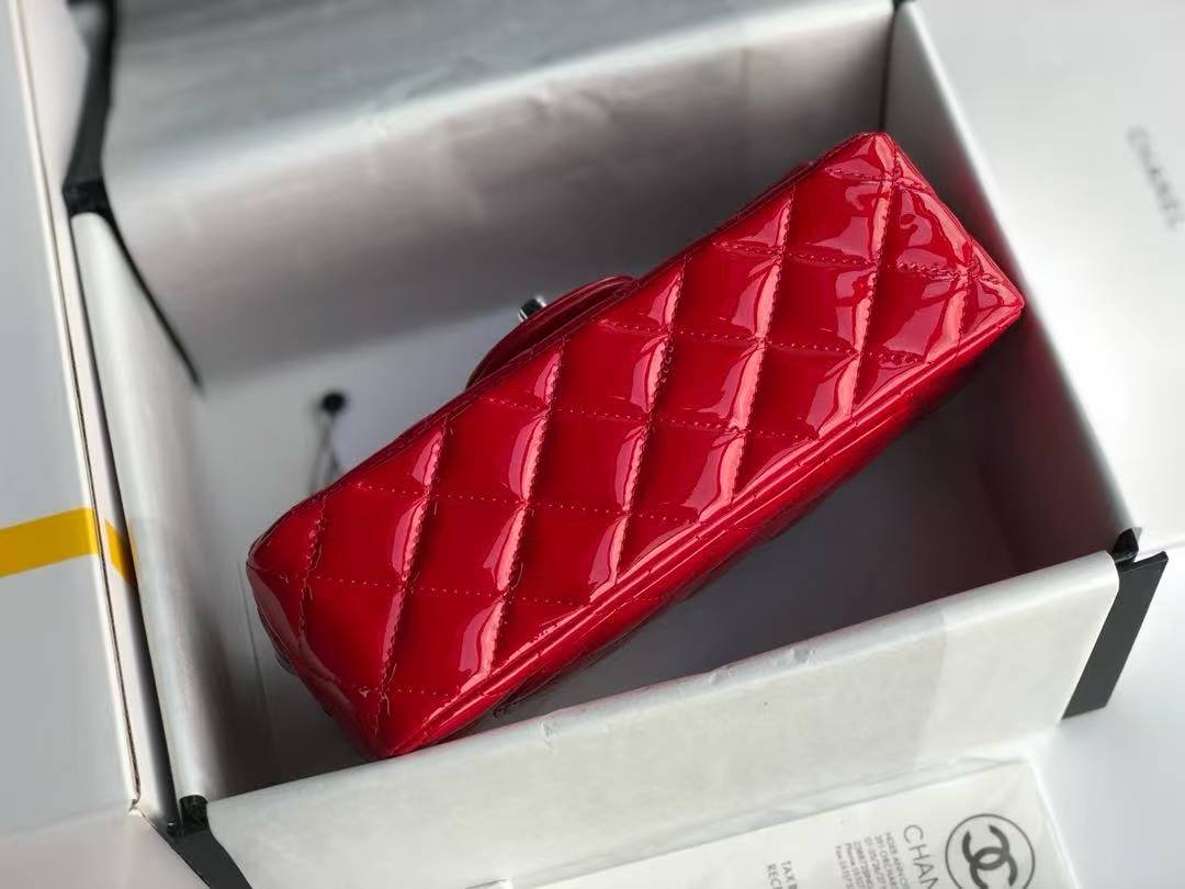 Customized luxury handbags