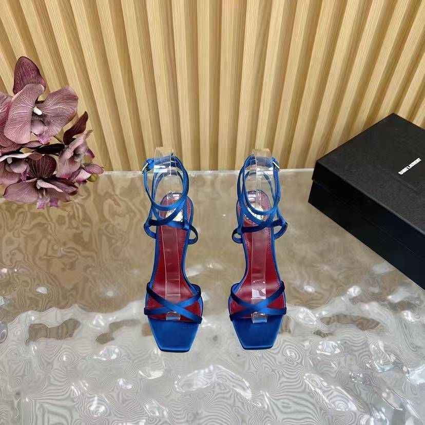 Custom-made luxury high heels