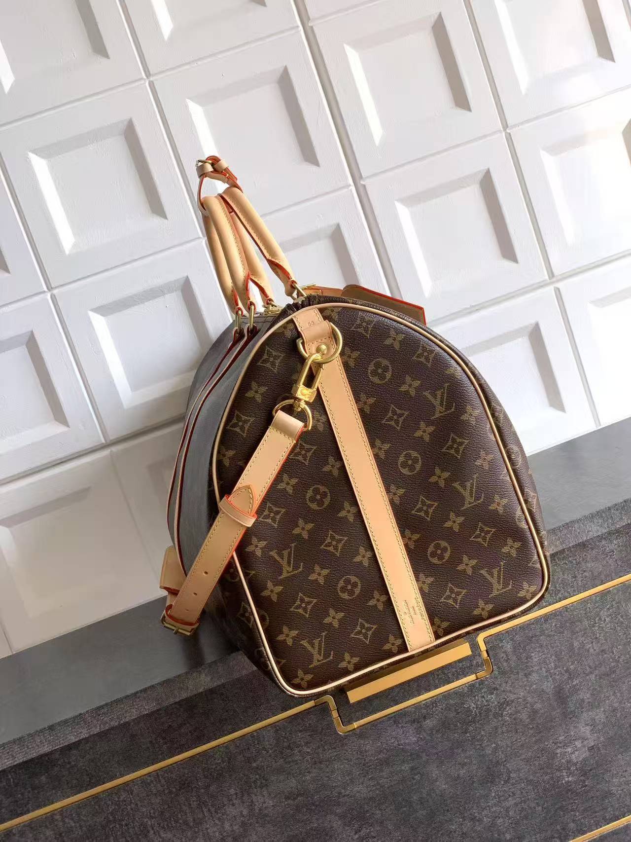 Custom-made luxury handbags