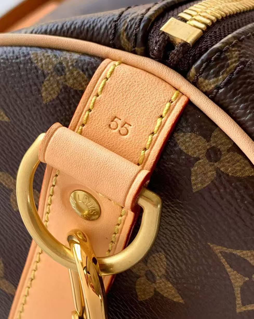 Custom-made luxury handbags