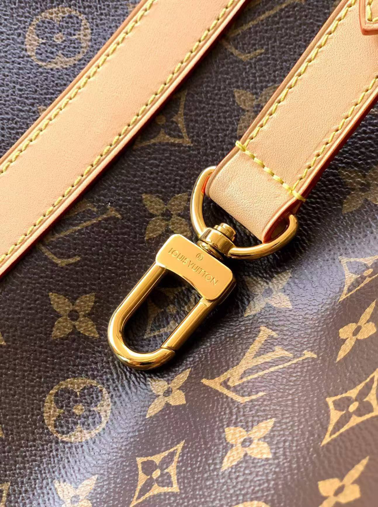 Custom-made luxury handbags