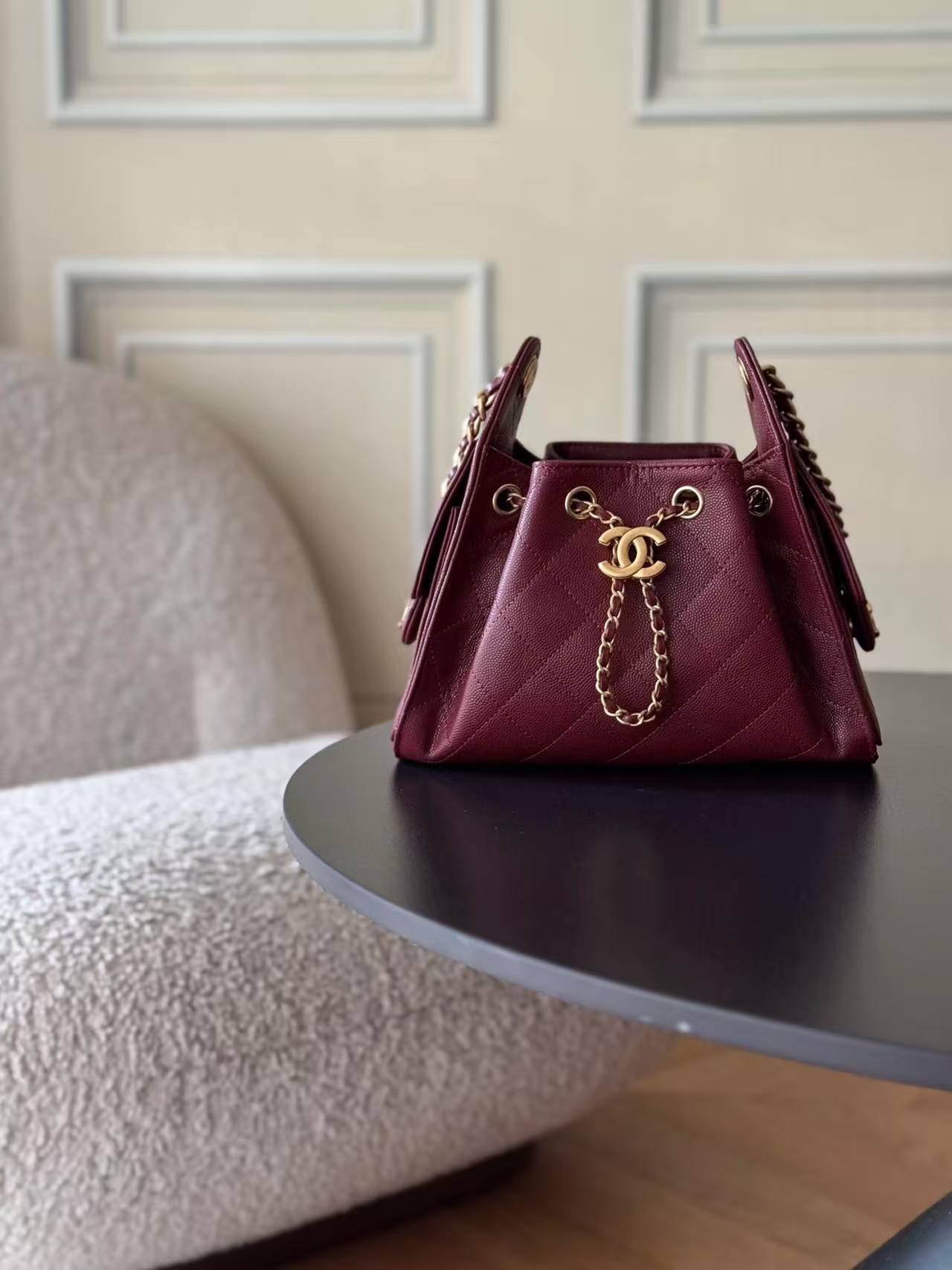 Customized high-end luxury women's handbags