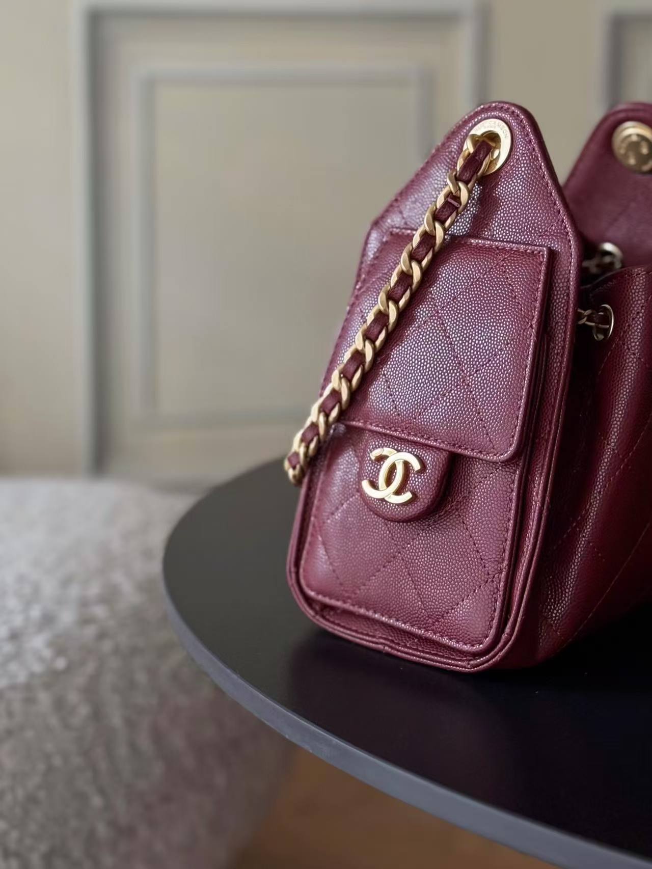 Customized high-end luxury women's handbags